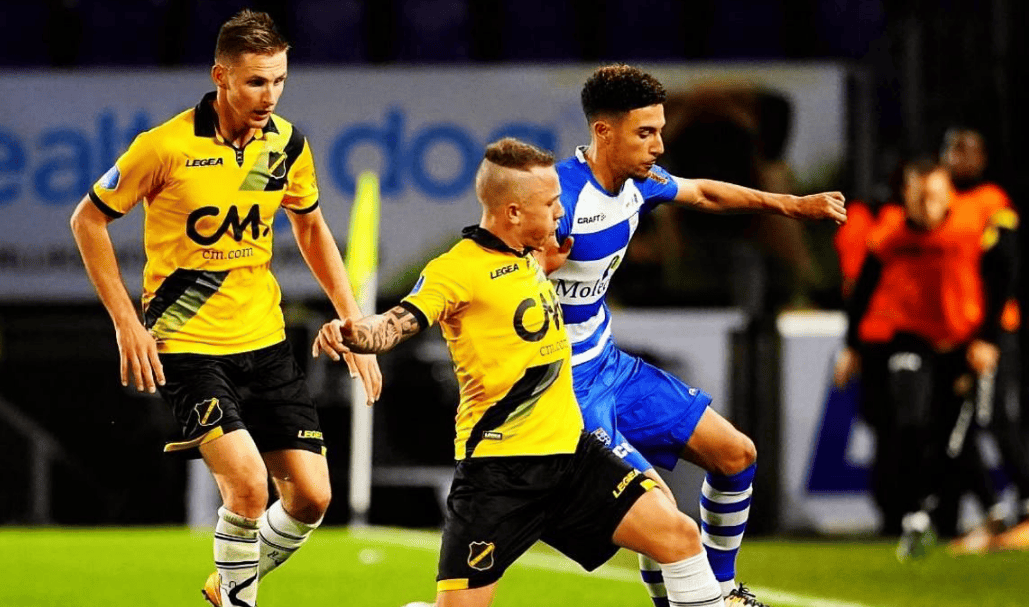 这场比赛由 这场比赛由