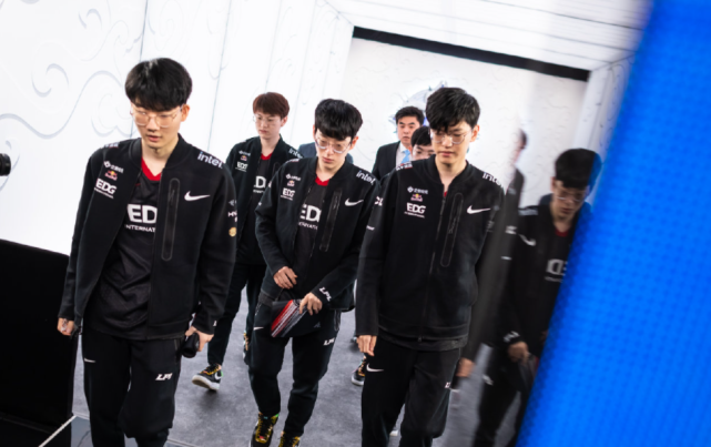 刻缺乏进攻 刻缺乏进攻