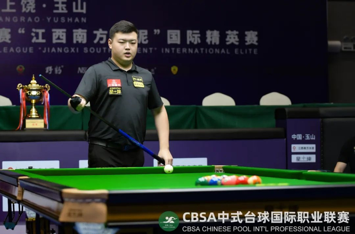 前狼隊主帥 前狼隊主帥