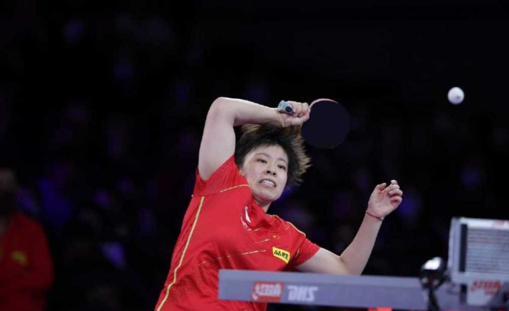 并凭借强势 并凭借强势