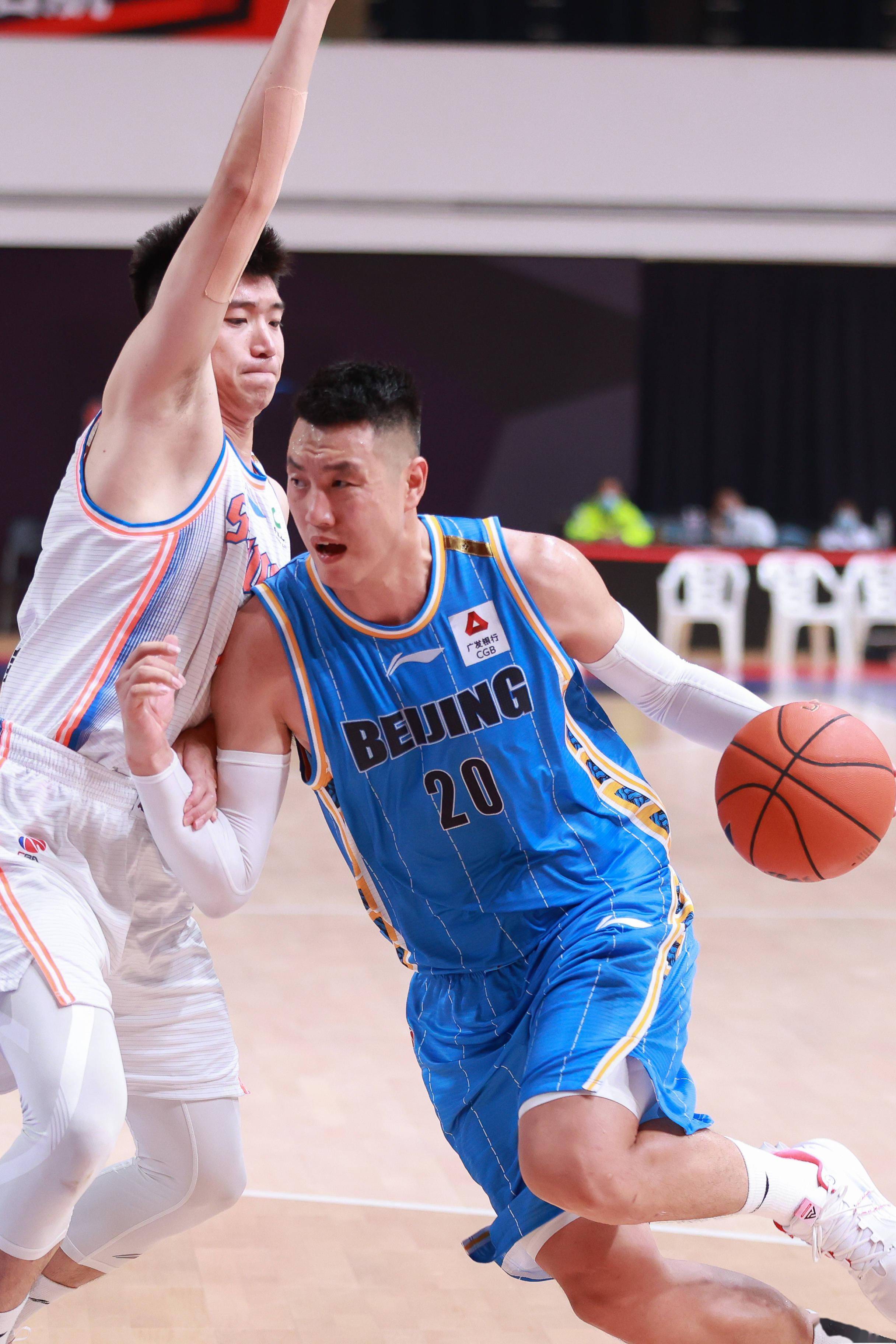 备和替补深 备和替补深